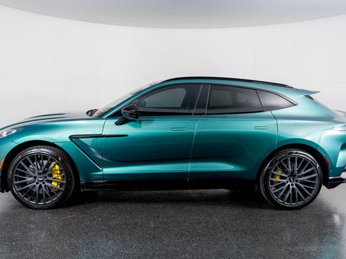 Used 2023 Aston Martin DBX 707 image 16