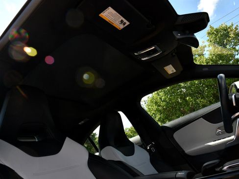 Used 2023 Mercedes-Benz CLA 250 image 35