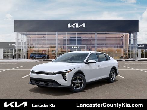 New 2026 Kia K4 FWD image 1