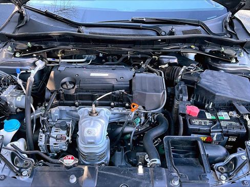 Used 2017 Honda Accord EX-L image 31