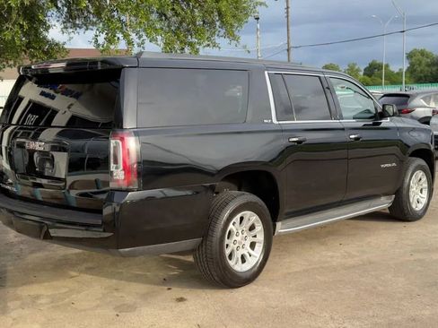 Used 2015 GMC Yukon XL SLT image 3