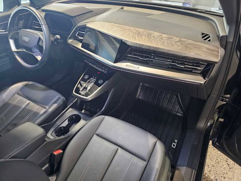 Used 2023 Audi Q4 e-tron Premium Plus w/ Premium Plus RWD image 11