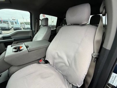 Used 2017 Ford F150 XLT w/ Equipment Group 302A Luxury AWD/4WD image 16