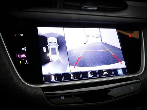 Used 2022 Cadillac XT5 Premium Luxury w/ Technology Package image 22