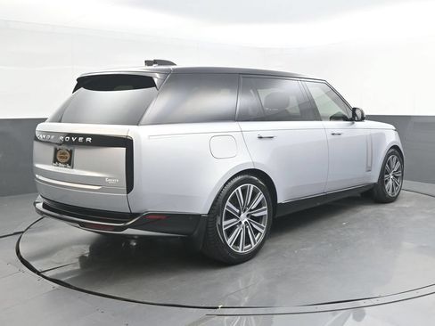 Used 2025 Land Rover Range Rover Long Wheelbase Autobiography AWD/4WD image 7