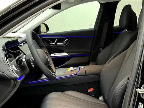 New 2026 Mercedes-Benz E 450 4MATIC Sedan image 9