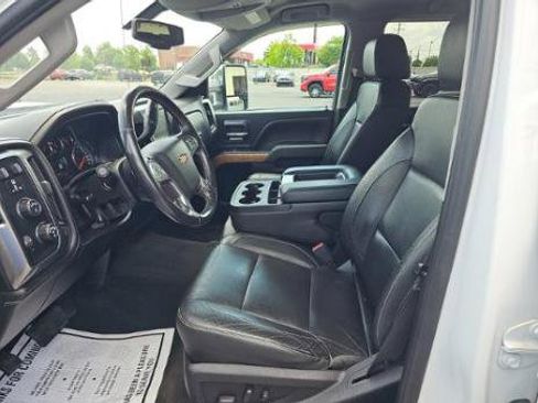 Used 2018 Chevrolet Silverado 2500 LTZ w/ Duramax Plus Package AWD/4WD image 4