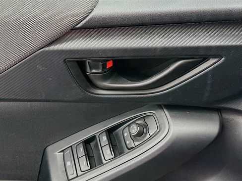 Used 2024 Subaru Crosstrek 2.0i Premium image 15