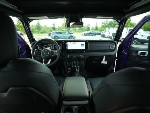 New 2026 Jeep Wrangler Unlimited Sahara AWD/4WD image 24