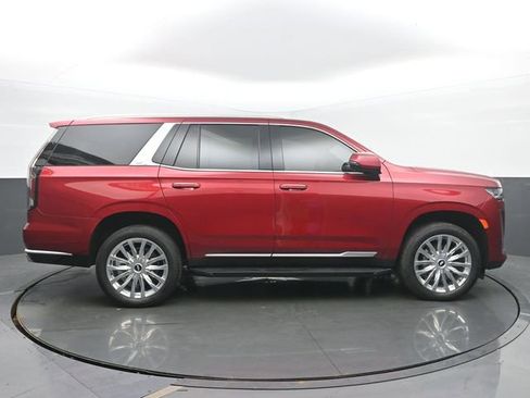 Used 2024 Cadillac Escalade Premium Luxury AWD/4WD image 6