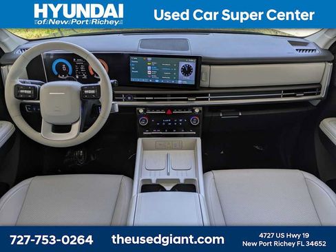Used 2025 Hyundai Santa Fe SEL FWD image 21