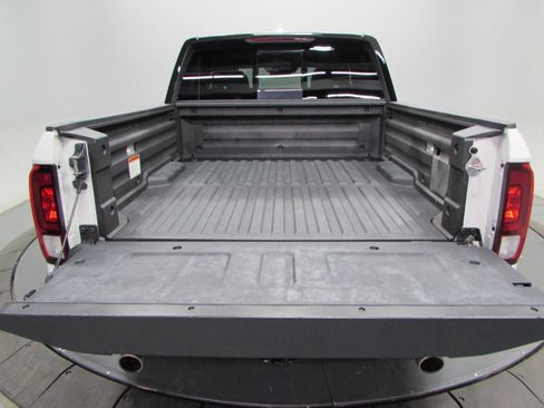 Used 2023 Honda Ridgeline Black Edition image 8