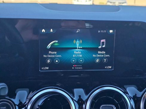 Used 2021 Mercedes-Benz GLA 250 4MATIC image 29