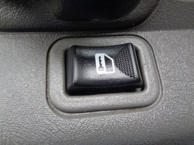 Used 2021 Chevrolet Express 3500 w/ Power Convenience Package RWD image 15