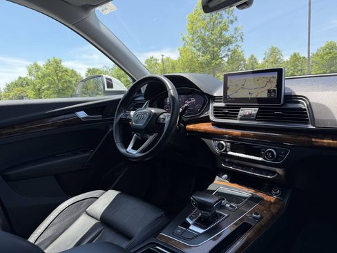 Used 2018 Audi Q5 2.0T Premium Plus w/ Premium Plus Package AWD/4WD image 19