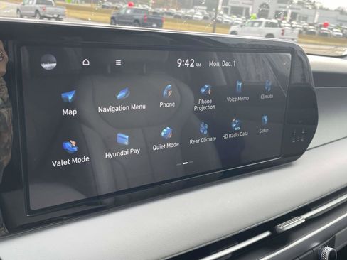 Used 2025 Hyundai Palisade SEL image 2