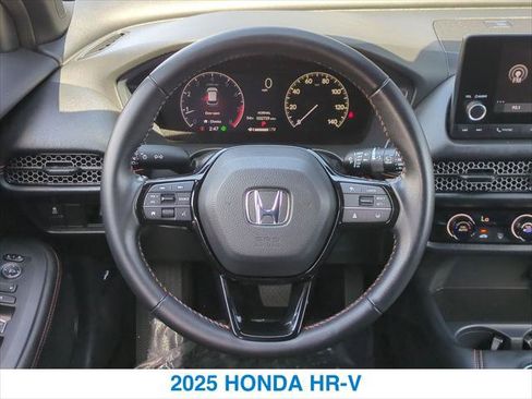 Used 2025 Honda HR-V Sport image 15