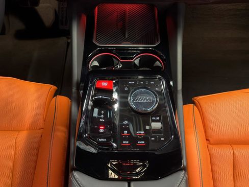 Used 2025 BMW M5 w/ Carbon Package image 20