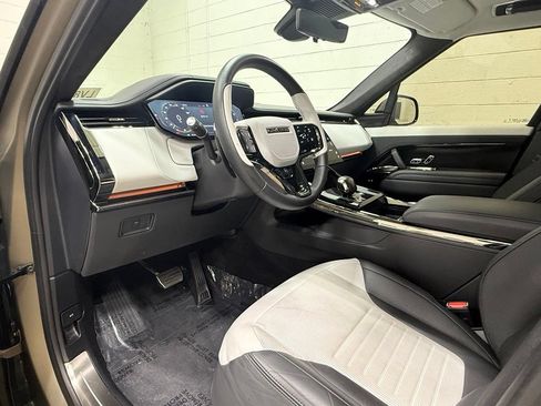 Used 2024 Land Rover Range Rover Sport SV Edition One Carbon Bronze AWD/4WD image 35