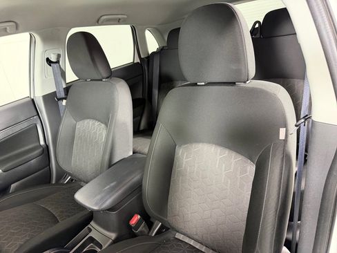 Used 2021 Mitsubishi Outlander Sport SE image 15