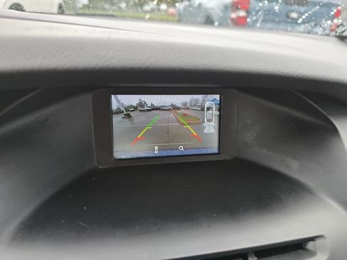 Used 2016 Ford Focus SE w/ Equipment Group 201A image 21