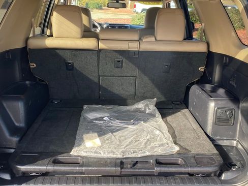 Used 2015 Toyota 4Runner Limited image 10