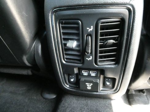 Used 2014 Jeep Grand Cherokee Overland AWD/4WD image 28