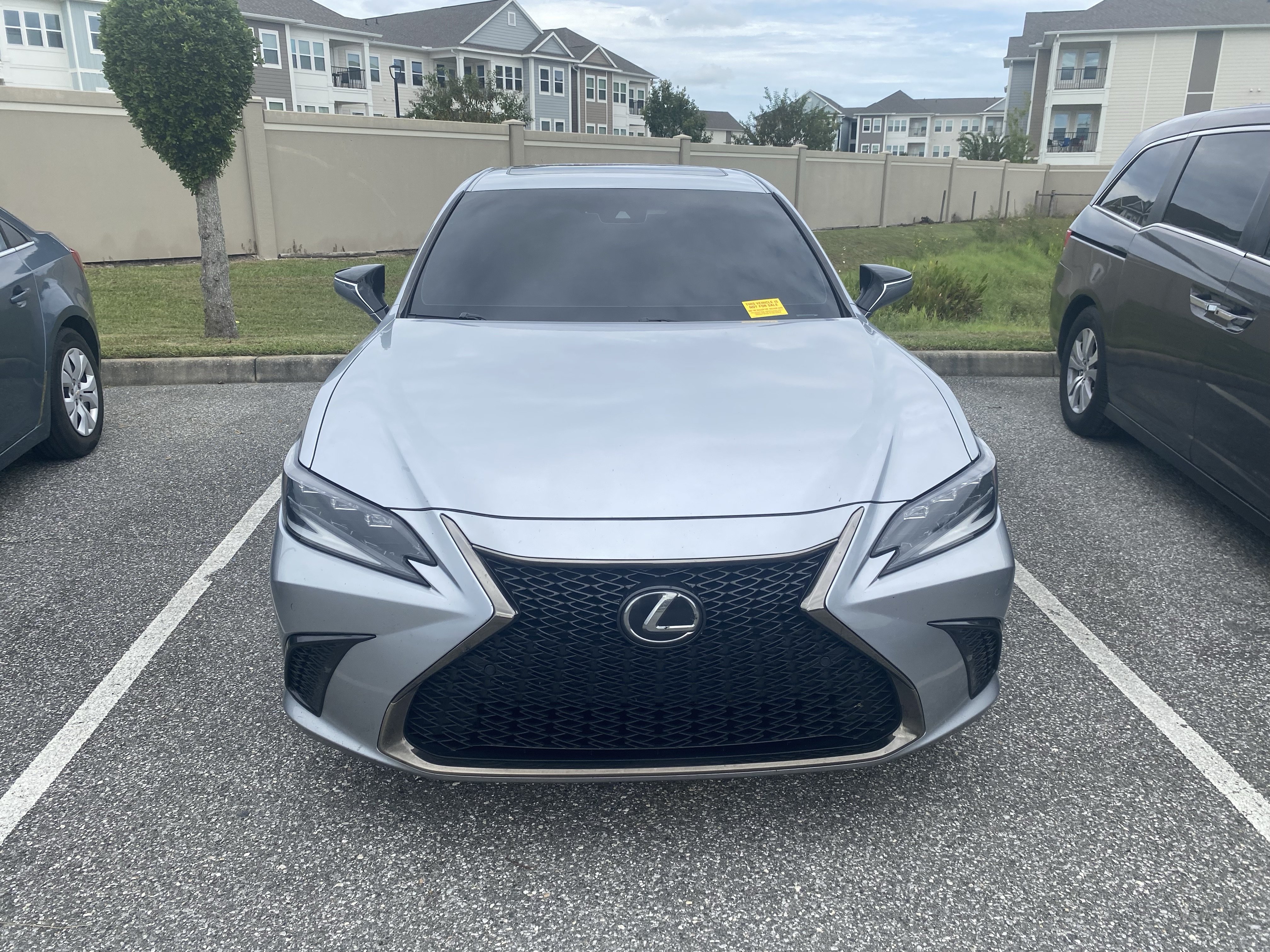 Used 2022 Lexus ES 350 F Sport FWD image 2