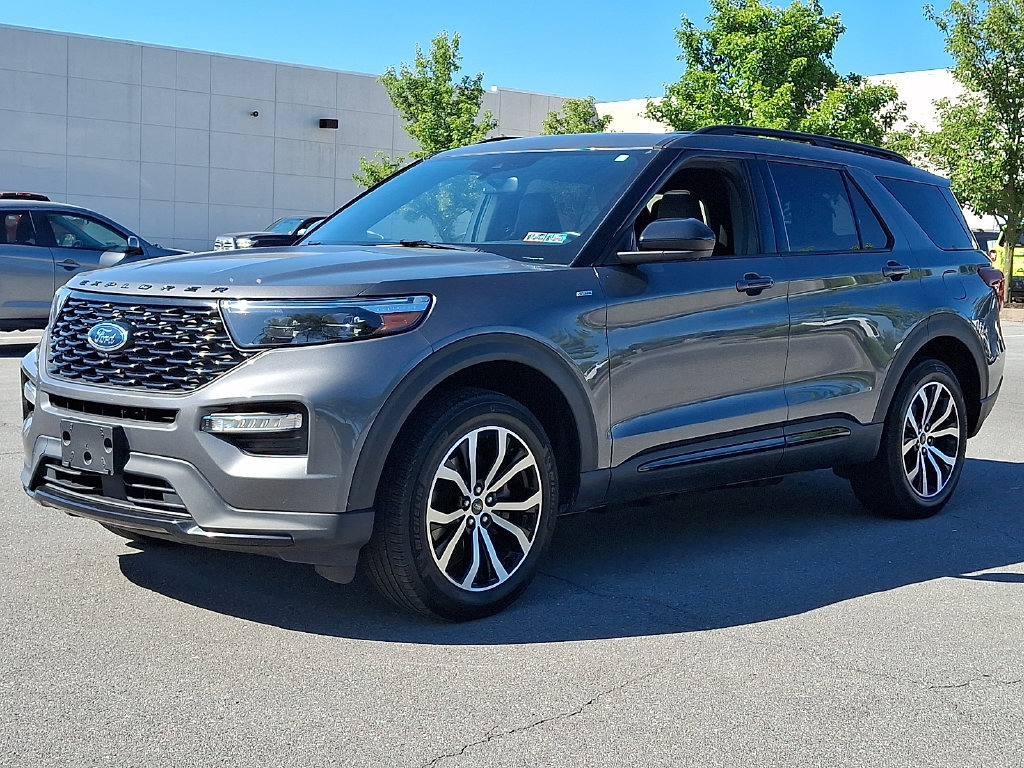 Used 2023 Ford Explorer ST-Line w/ Class IV Trailer Tow Package AWD/4WD image 6