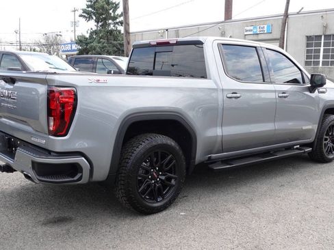 Used 2023 GMC Sierra 1500 Elevation w/ Preferred Package image 3