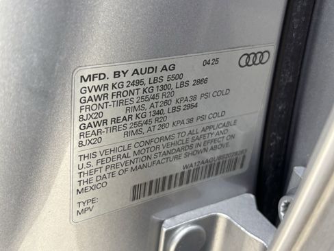 Used 2025 Audi Q5 Premium Plus w/ Premium Plus image 35