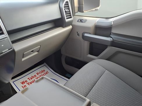 Used 2018 Ford F150 XLT w/ XTR Package image 23