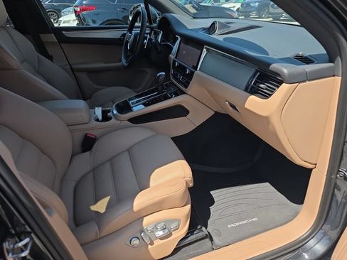 Used 2023 Porsche Macan Turbo AWD/4WD image 34