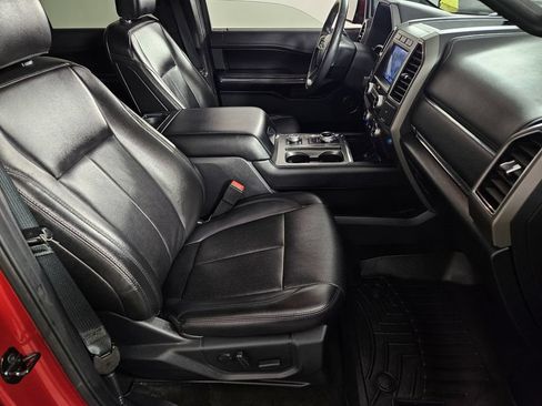 Used 2020 Ford Expedition Max XLT w/ Equipment Group 202A AWD/4WD image 28