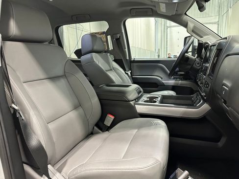 Used 2018 Chevrolet Silverado 3500 LTZ w/ Duramax Plus Package image 33