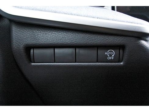 New 2026 Nissan Kicks SV image 14