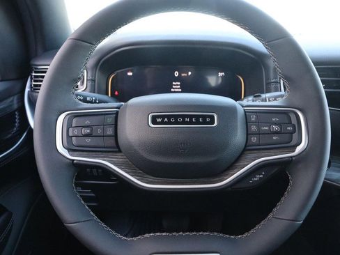 Used 2023 Jeep Wagoneer Series II w/ Flexible Seating Group image 13