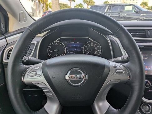 Used 2018 Nissan Murano SL w/ Moonroof Package image 34