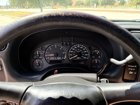 Used 2003 GMC Sonoma SL w/ Convenience Package image 32