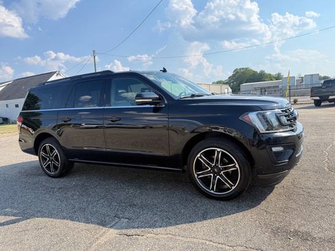 Used 2020 Ford Expedition Max Limited w/ Equipment Group 303A AWD/4WD image 11