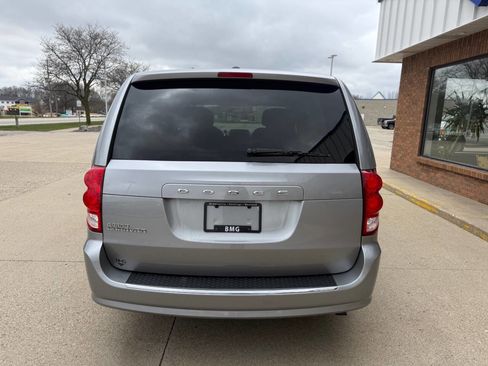 Used 2015 Dodge Grand Caravan SE w/ Quick Order Package 29E SE image 4