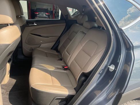 Used 2020 Hyundai Tucson Limited AWD/4WD image 13