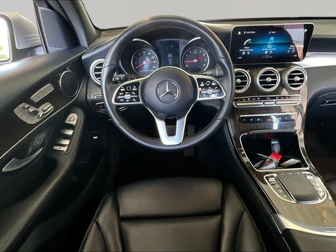 Used 2022 Mercedes-Benz GLC 300 image 10