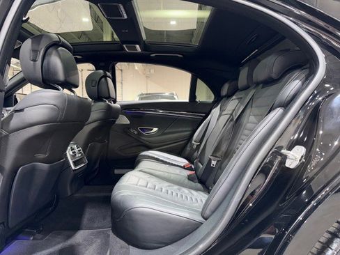 Used 2016 Mercedes-Benz S 550 Sedan image 12