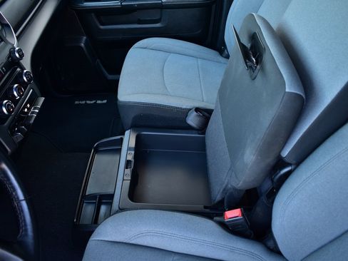 Used 2024 RAM 2500 Big Horn image 24