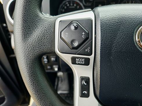 Used 2020 Toyota Tundra SR5 w/ SR5 Upgrade Package AWD/4WD image 11