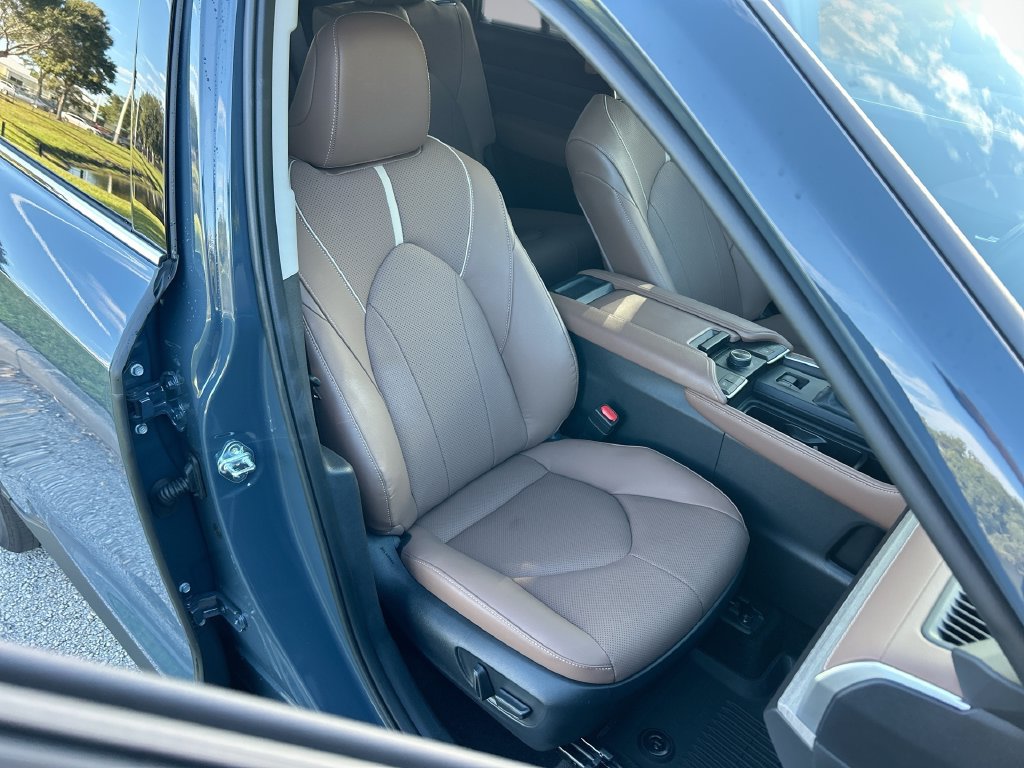 Certified 2026 Toyota Grand Highlander AWD image 35