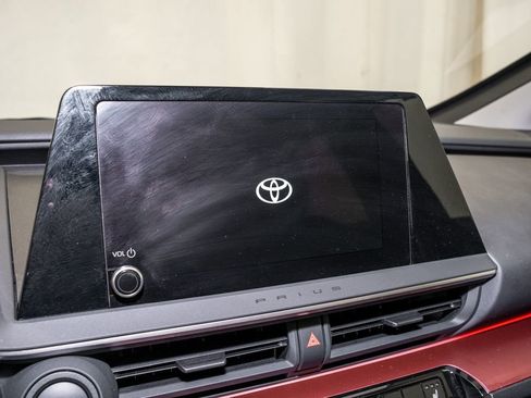 Certified 2025 Toyota Prius XSE image 12