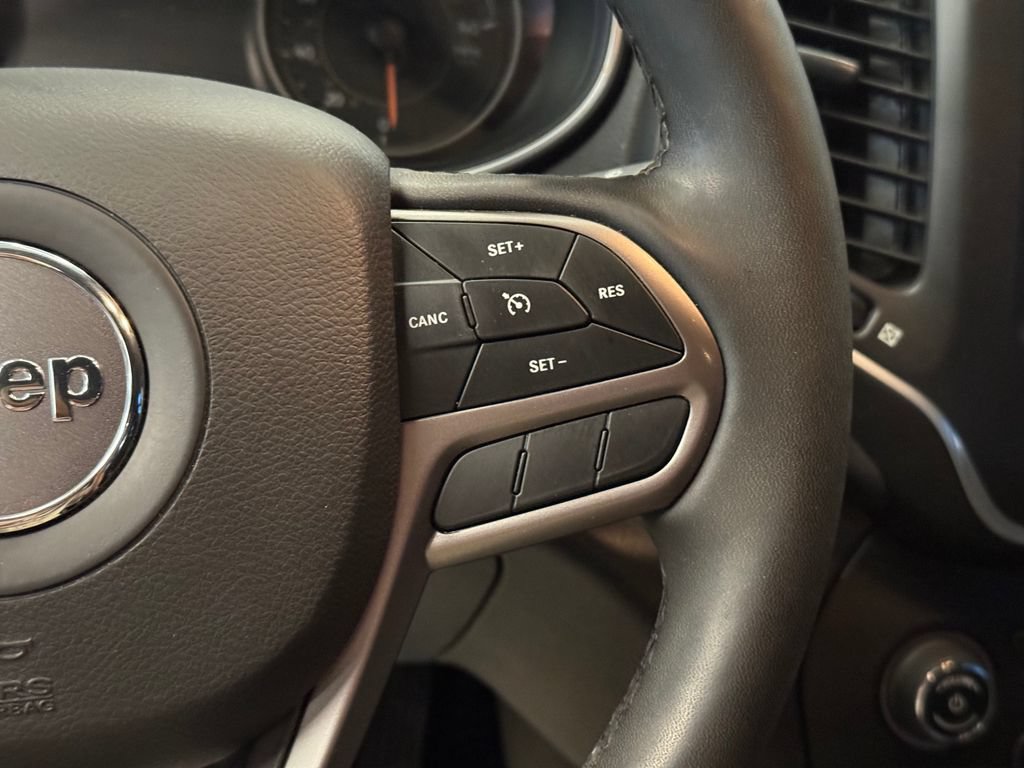 Used 2022 Jeep Cherokee Latitude Lux AWD/4WD image 12