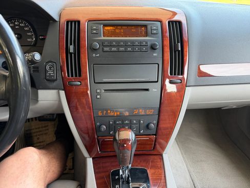 Used 2007 Cadillac STS w/ Preferred Equipment Group AWD/4WD image 9